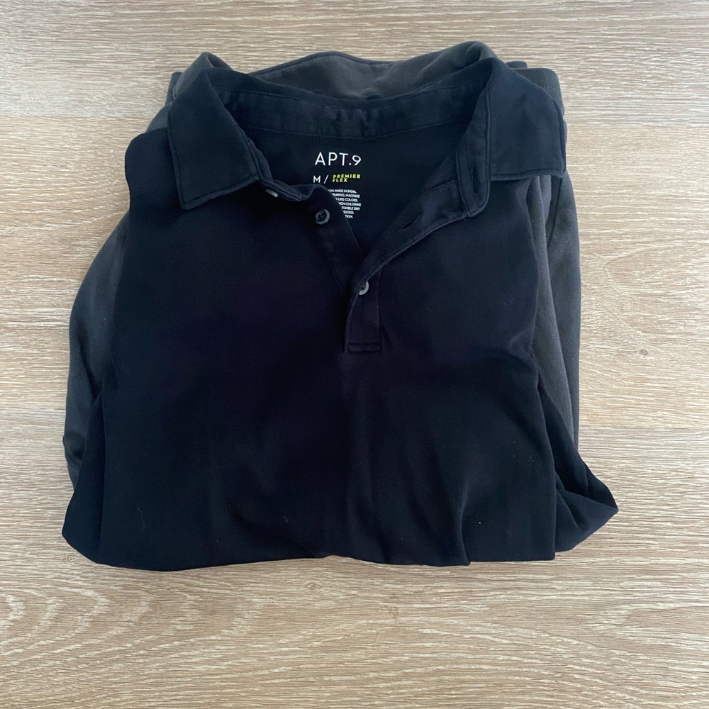 4 men’s polos (size M) Apt.9